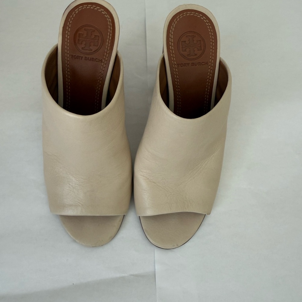 Tory Burch Neutral Cream Open-Toe Leather Slide Mules